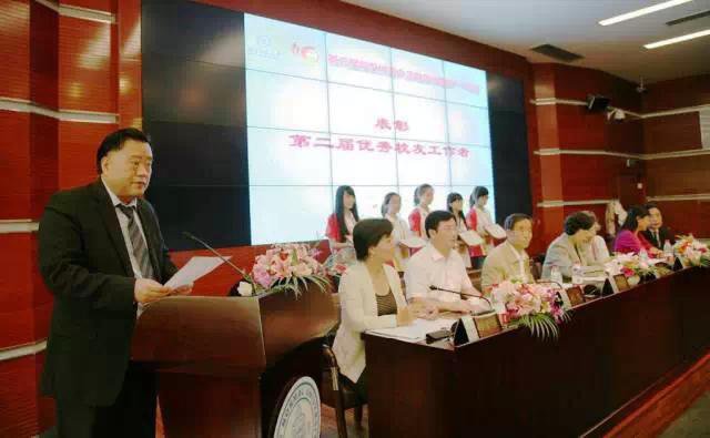 3.充值成功后即可购买网站上的任意文